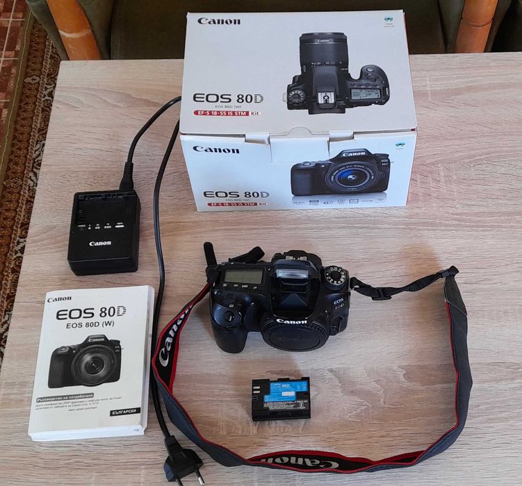 Фотоапарат Canon Eos 80D