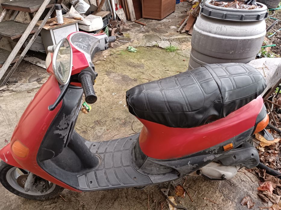 Мотоциклет скутер продава се спешно