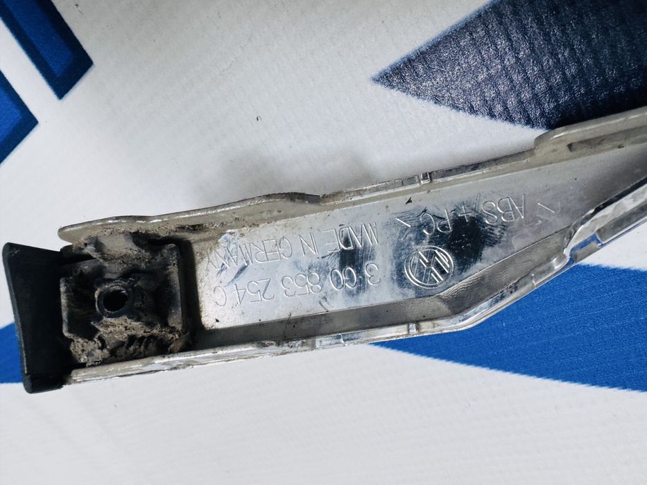 Ornamente crom bara fata VW Passat B8 cod 3G0853253C