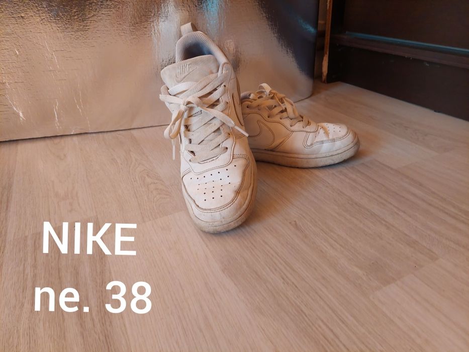 Nike numărul 38 stare bună