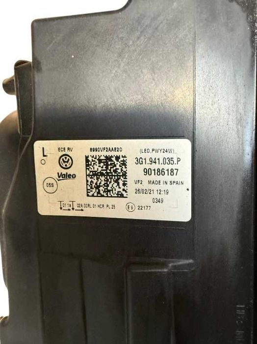 Far Stanga Led Volkswagen Passat B8 Cod 3G1941035P