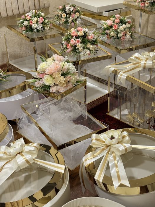 Merry me va Oqliq idish naborlari