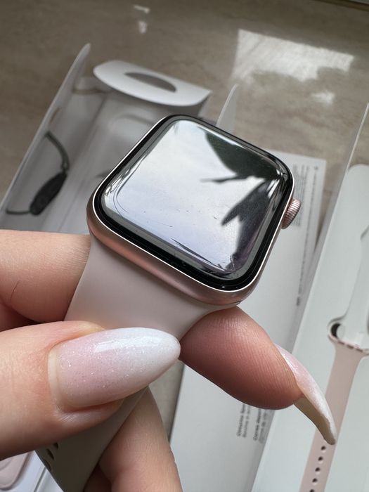 Apple watch Series 6 44mm Gold Alu Pink Sand GPS