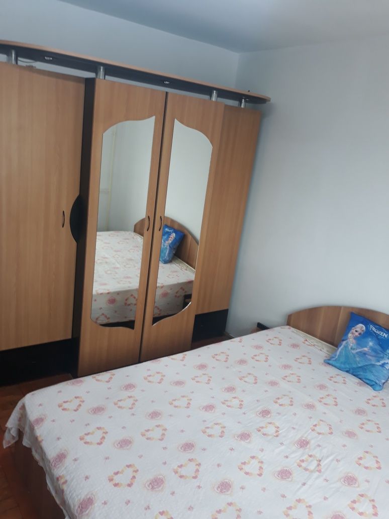 Inchiriez apartament 2 cam, Mircea cel Batran,Mehala, Cetății, Proprie