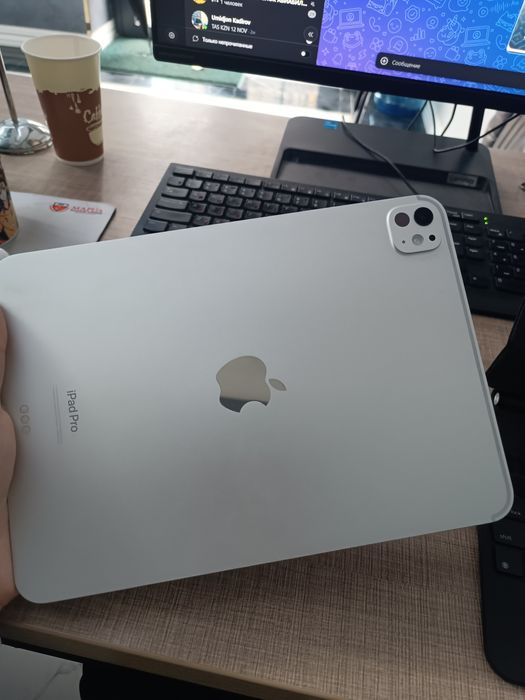 iPad Pro 11-inch(M4). LL/A.  256 GB  Wi-Fi.