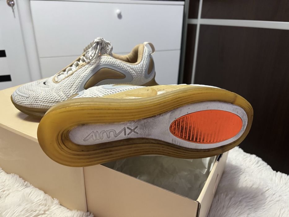 NIKE Air Max 720 - Special Edition - “Pale Vanilla”