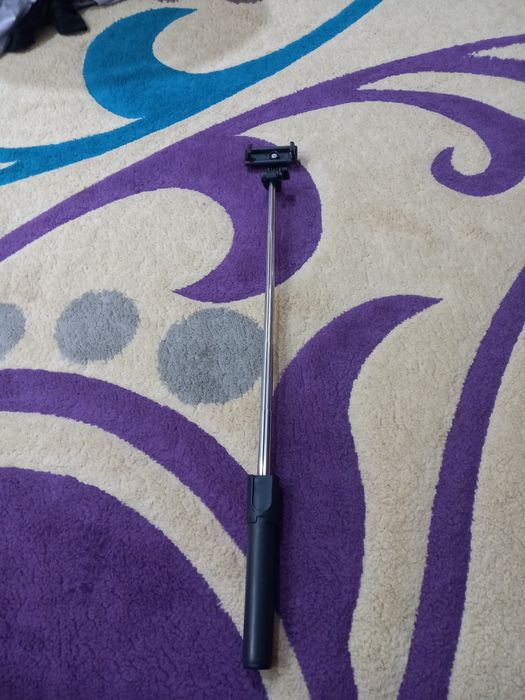 Селфи-палка мини штатиф сатылады