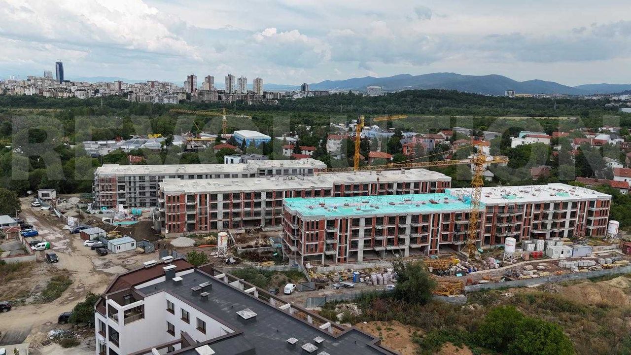 Продава се Тристаен апартамент в София, Малинова долина - 119 кв.м за 2211 €/кв.м - Снимка #5