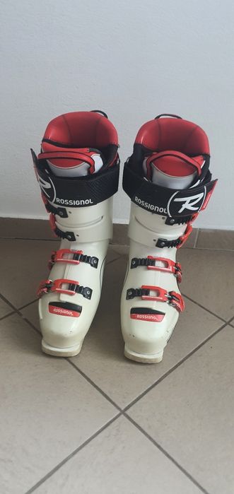 Vând Clăpari Rossignol Hero WorldCup, mărimea 43-43,5