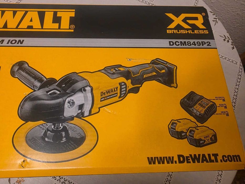 Masina de polizat metal Dewalt