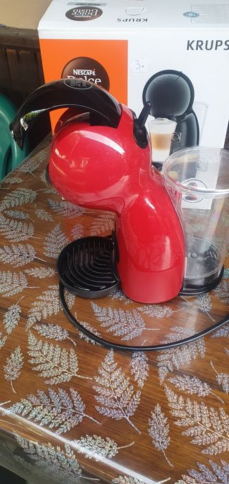 Vând aparat de cafea cu capsule