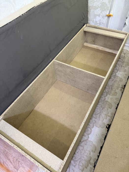 Диван , тақта б/у