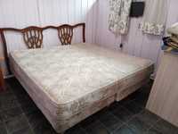 Кровать двуспальная в хорошем состоянии.  Цена 15.000 тенге