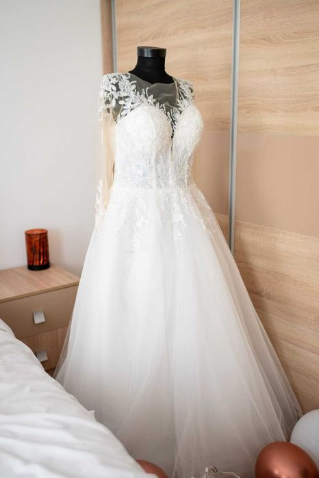 Rochie de mireasa tip printesa