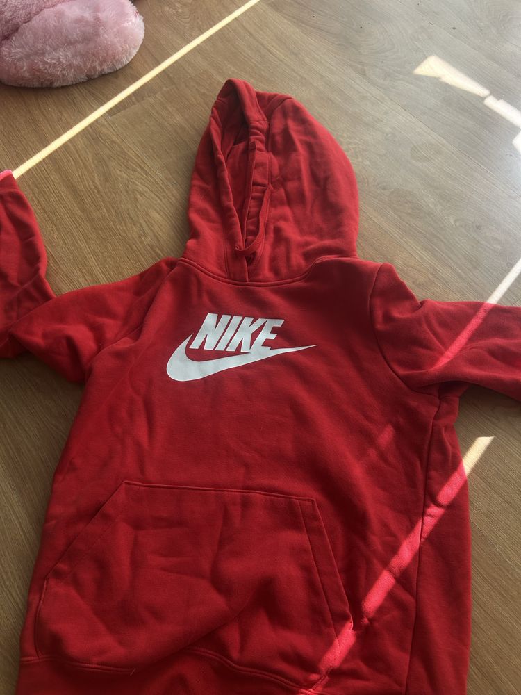 Суитчър дамски на nike