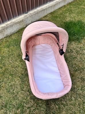Vand carucior 3 in 1 reversibil Hauck