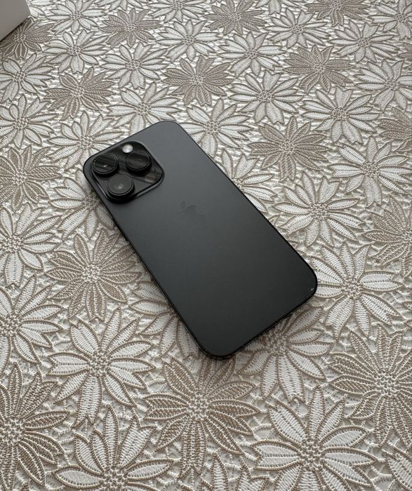 Iphone 14 pro в отличном состояний