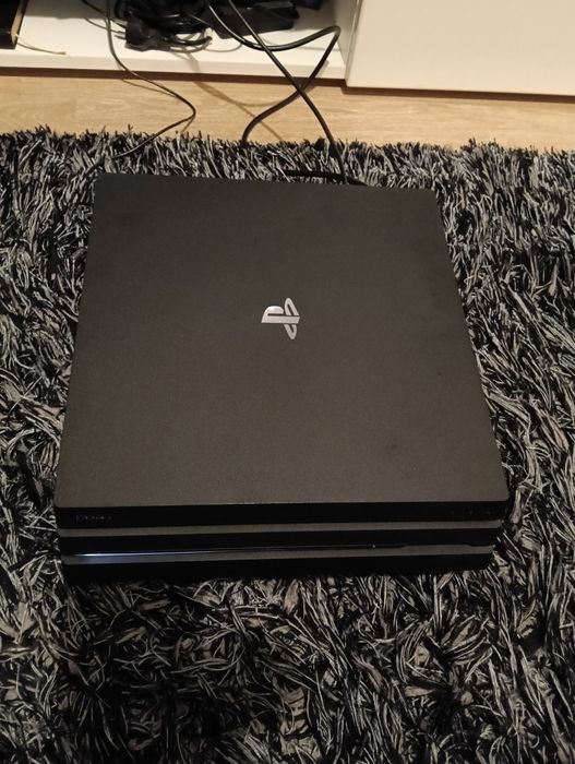 Playstation 4 pro 1TB