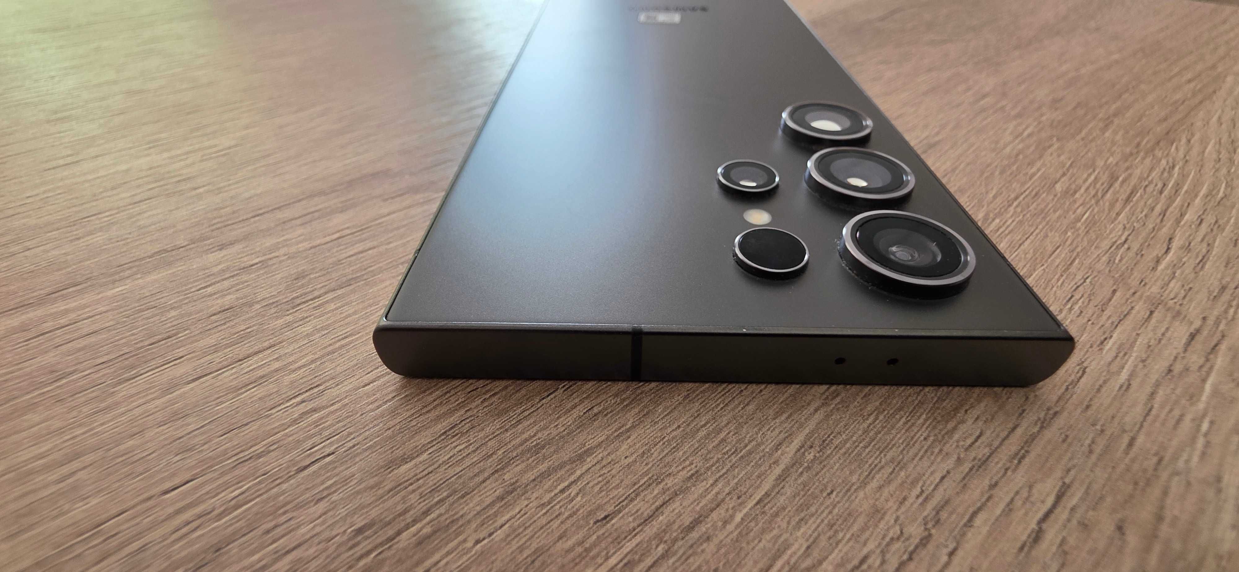 Samsung s24ultra 256gb в много добро състояние