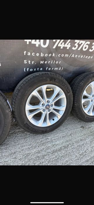 Jante Ford Kuga 235 55 17 all seasons Michelin Latitude Tour
