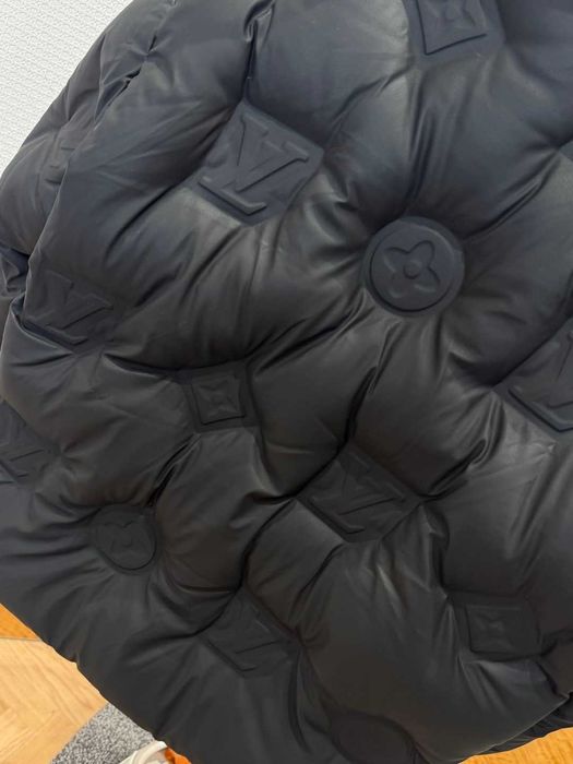 Geaca Louis Vuitton cu puf Premium