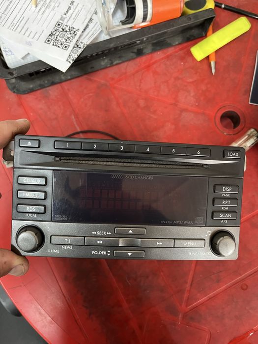 Продам родную магнитолу на Subaru Forester