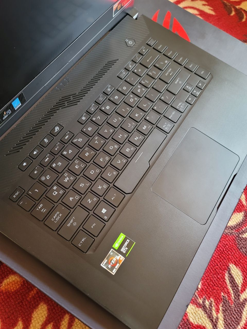 Asus rog zephyrus  GA502IU
