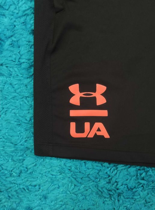 Pantaloni scurti Under Armour - Black