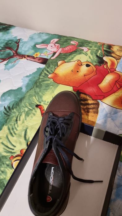 Продавам нови мъжки обувки от естествена кожа