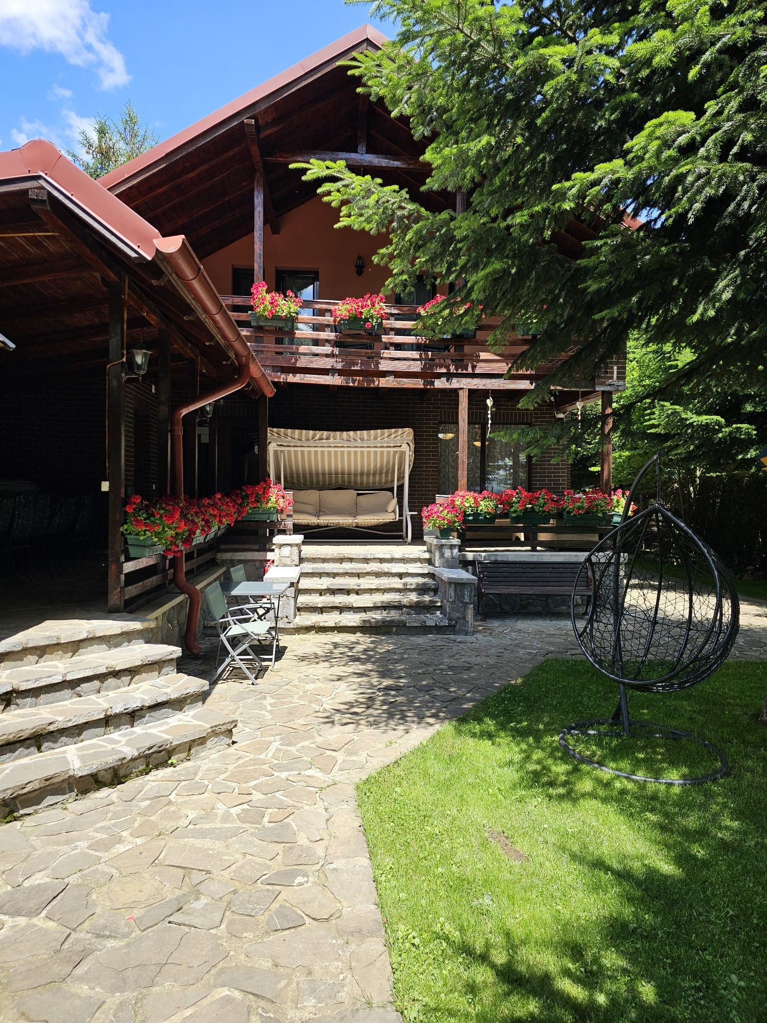 Cabana de inchiriat, Valea Doftanei, Lacul Paltinu