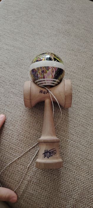 Vând kendama krom noia 6