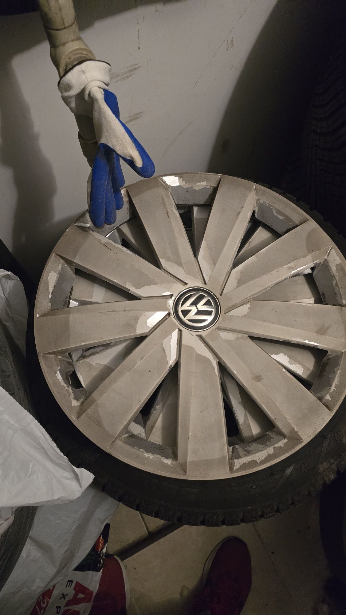 Оригинални тасове за VW 16