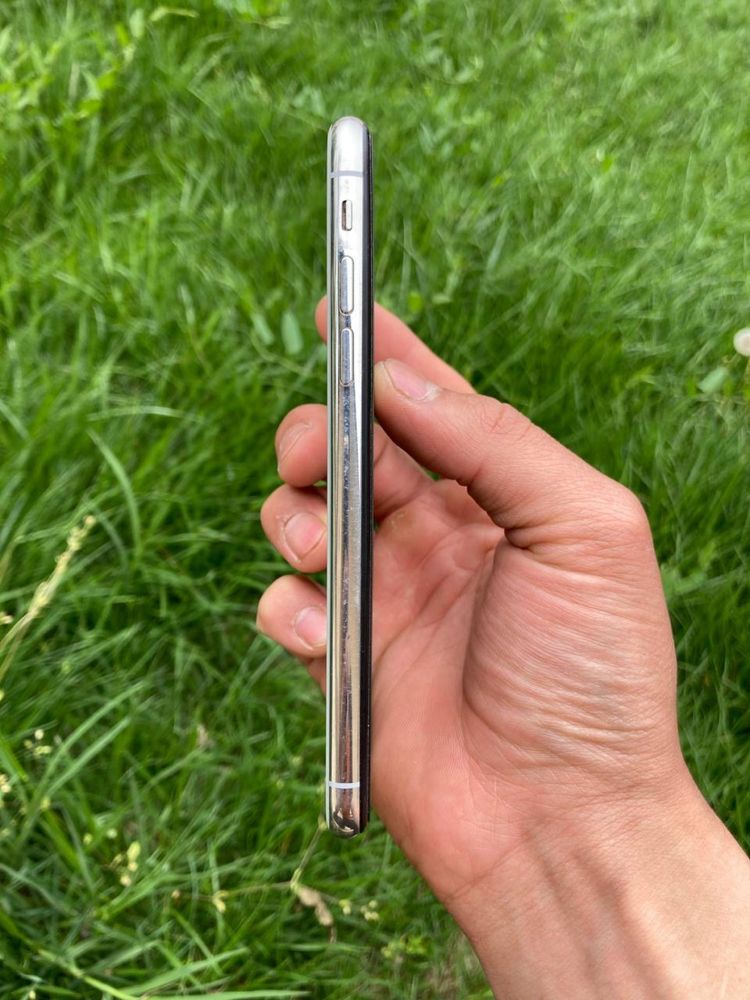 Iphone X 256 gb srochno