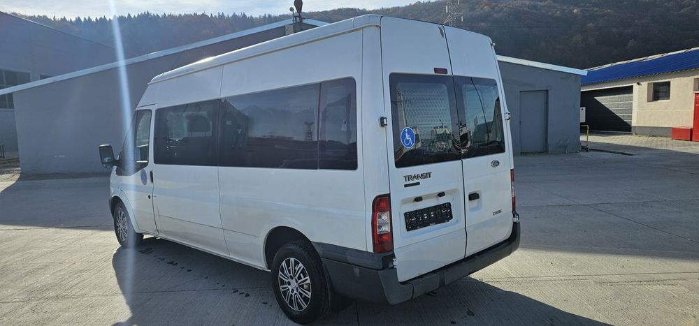 Ford Transit 2009  transport persoane 8+1 plus rampă handicap