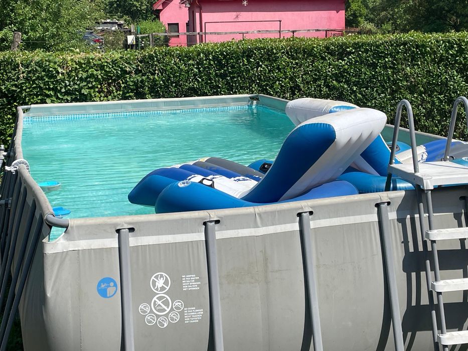 Vând piscină supra-terană, second hand INTEX cu dimensiuni 8x4x1,32