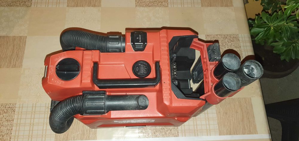 Aspirator Hilti VC 5-A22 , Aspirator cu acumulator Hilti