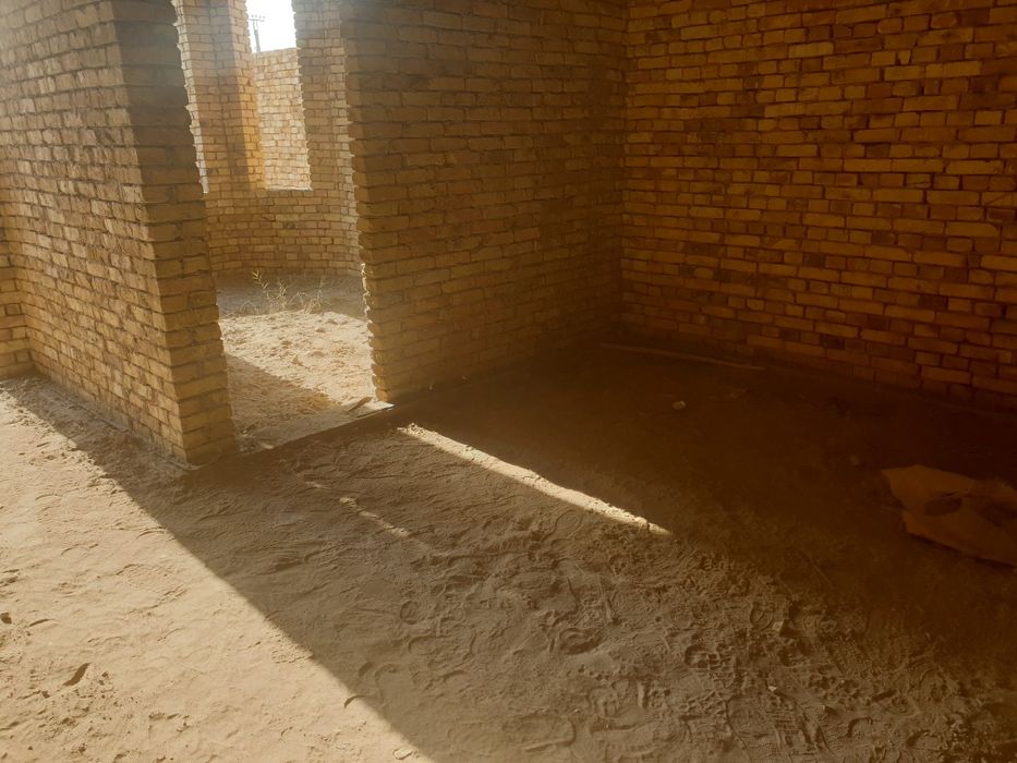 Хива ш.Космада Селикат завод ёни Жасмин маркет олди 200 м2 уй сотилади