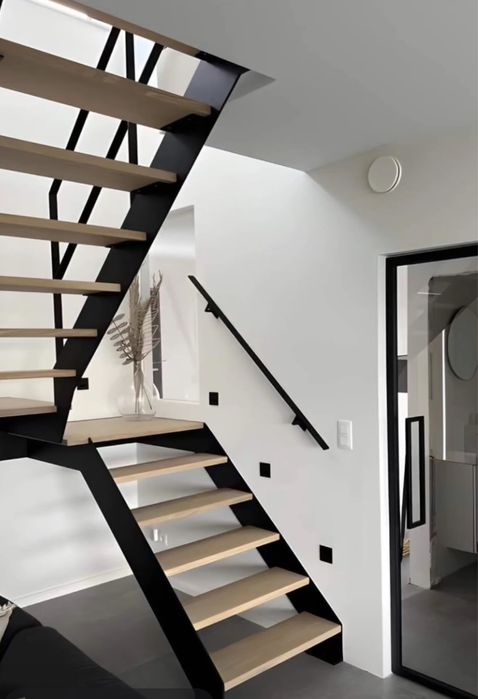 SCARI INTERIOARE si EXTERIOARE Metalice/INOX, Balustrade in toata Țara