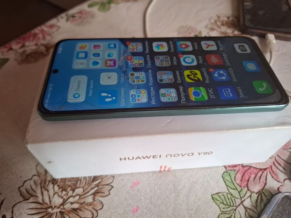 HUAWEI nova Y90 в отличном состояний