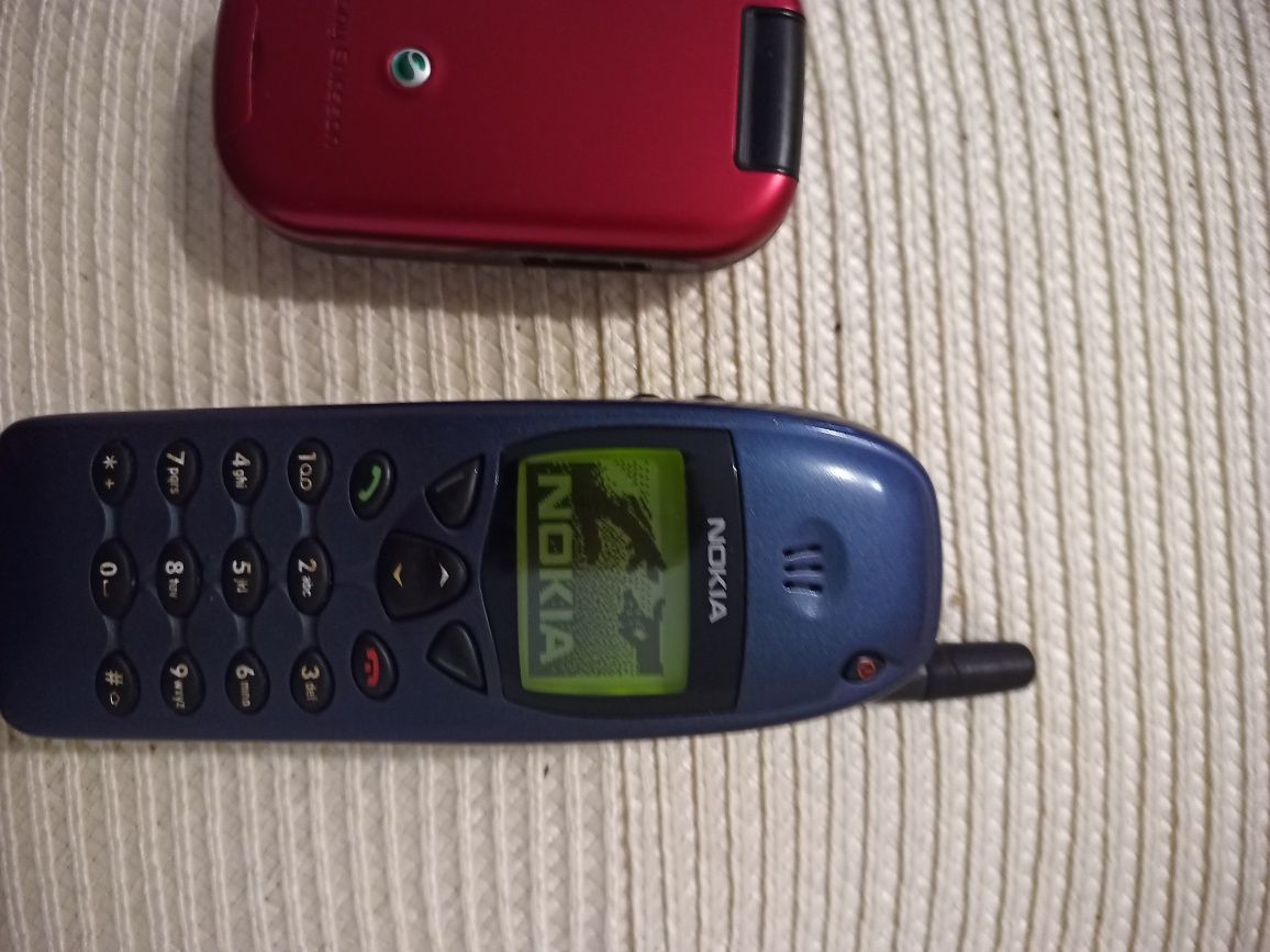 Sony Ericsson 320i