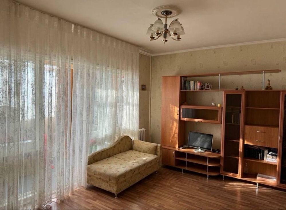 Продажа 2-комнатной квартиры, 60 м², Буюк Ипак Йули Художников