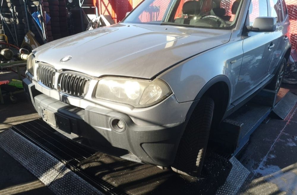 Dezmembrez bmw x3 e83