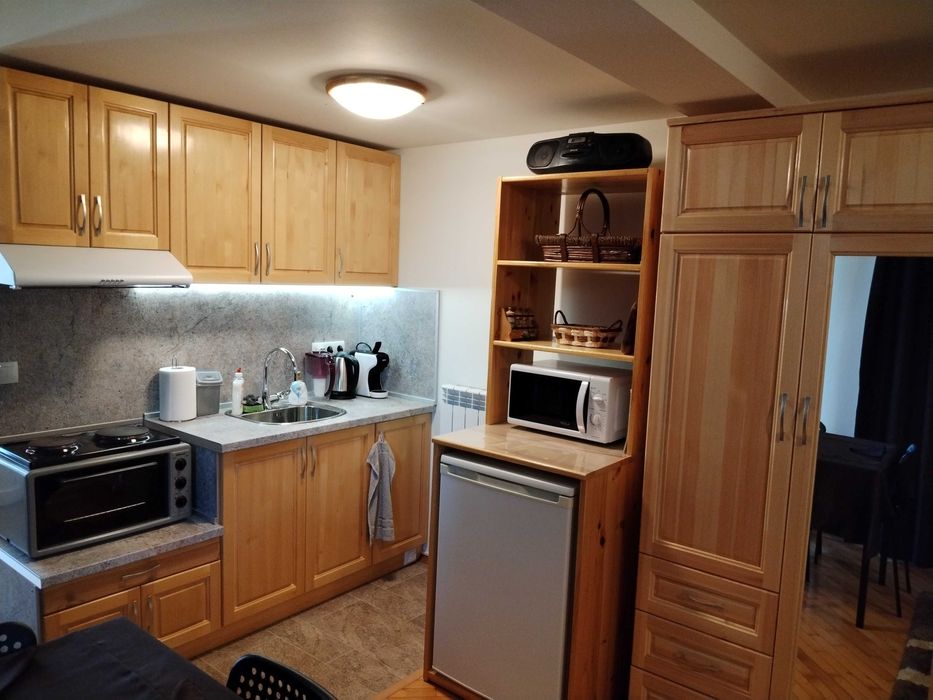 Студио Панорама със сезонен басейн