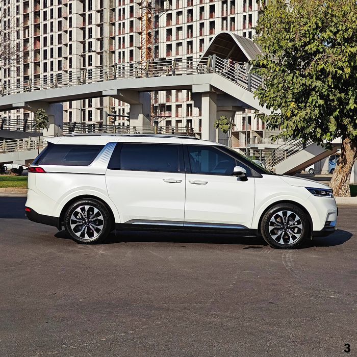 Kia Carnival, 2023/2024, полный фулл, в идеальном состоянии