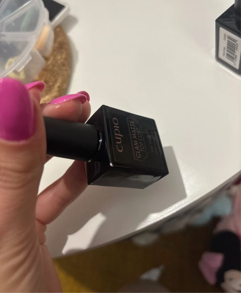 Vand top coat cupio nou