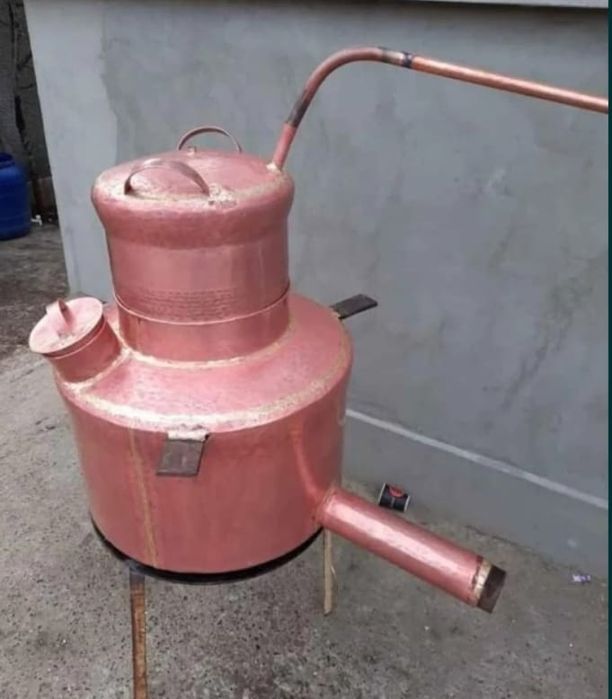 Vând cazan de tuica de 120litri la Super oferta 2300lei