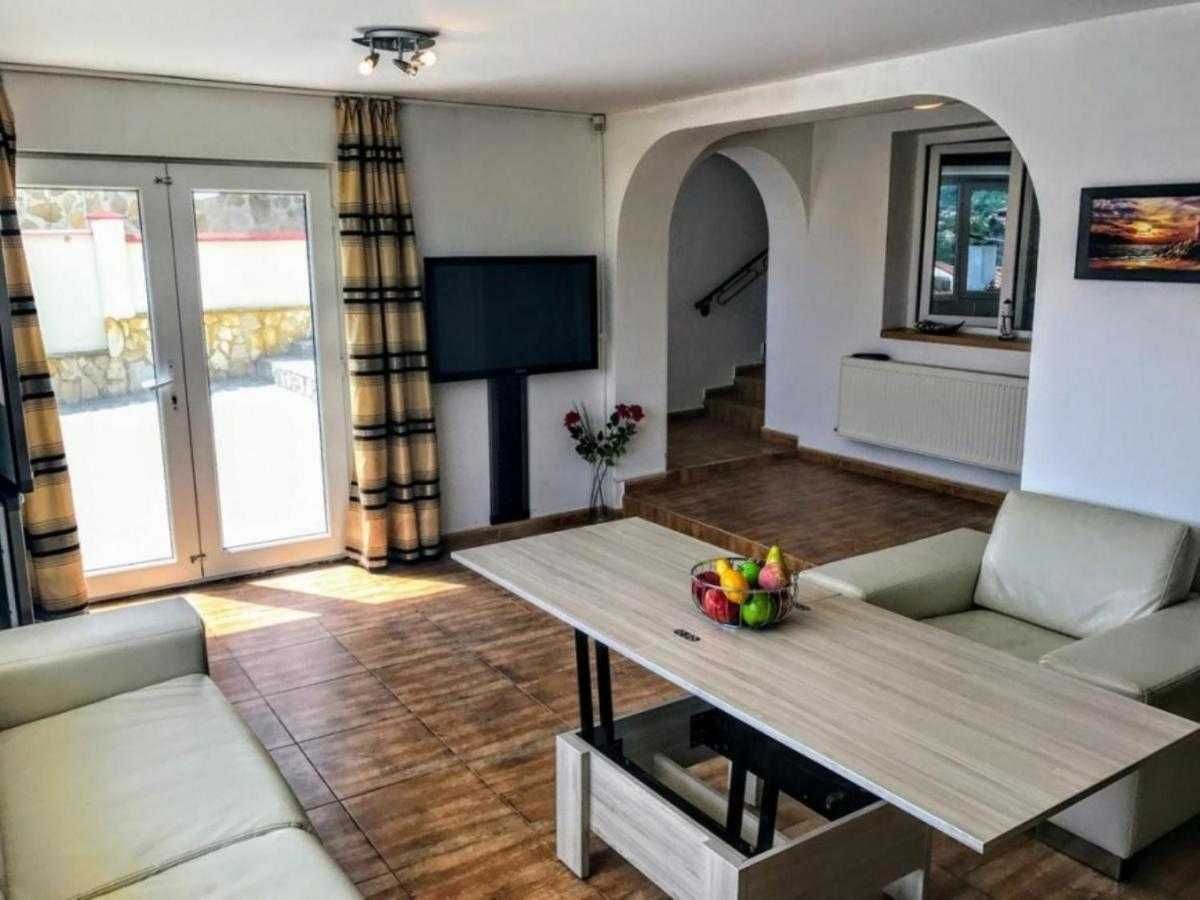 Продава се Къща в Балчик - 250 кв.м за 840 €/кв.м - Снимка #3
