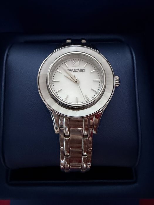 Часовник Swarovski Alegria и колие Zodiac Aries