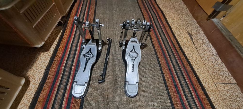 Двойна каса педал Mapex – стабилен, здрав и готов за свирене!