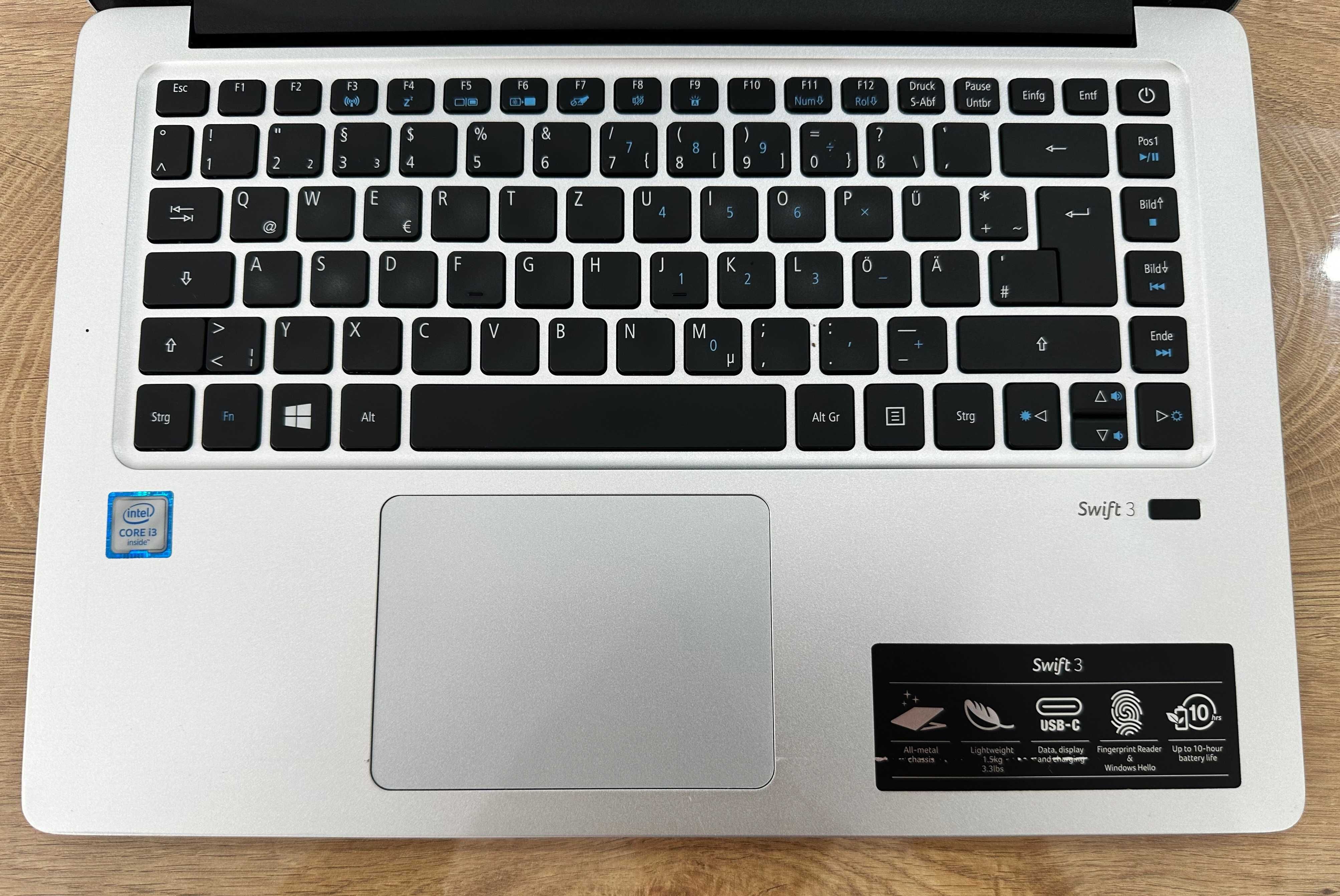 Лаптоп ACER Swift 3 SF314-51 перфектен!